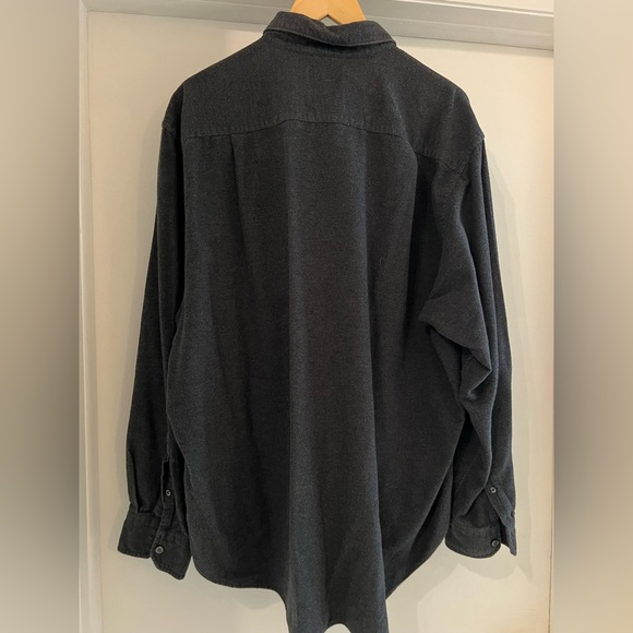 Mens nautica long sleeve flannel shirt. Size XL, dark grey, long sleeves. EUC - Picture 5 of 7